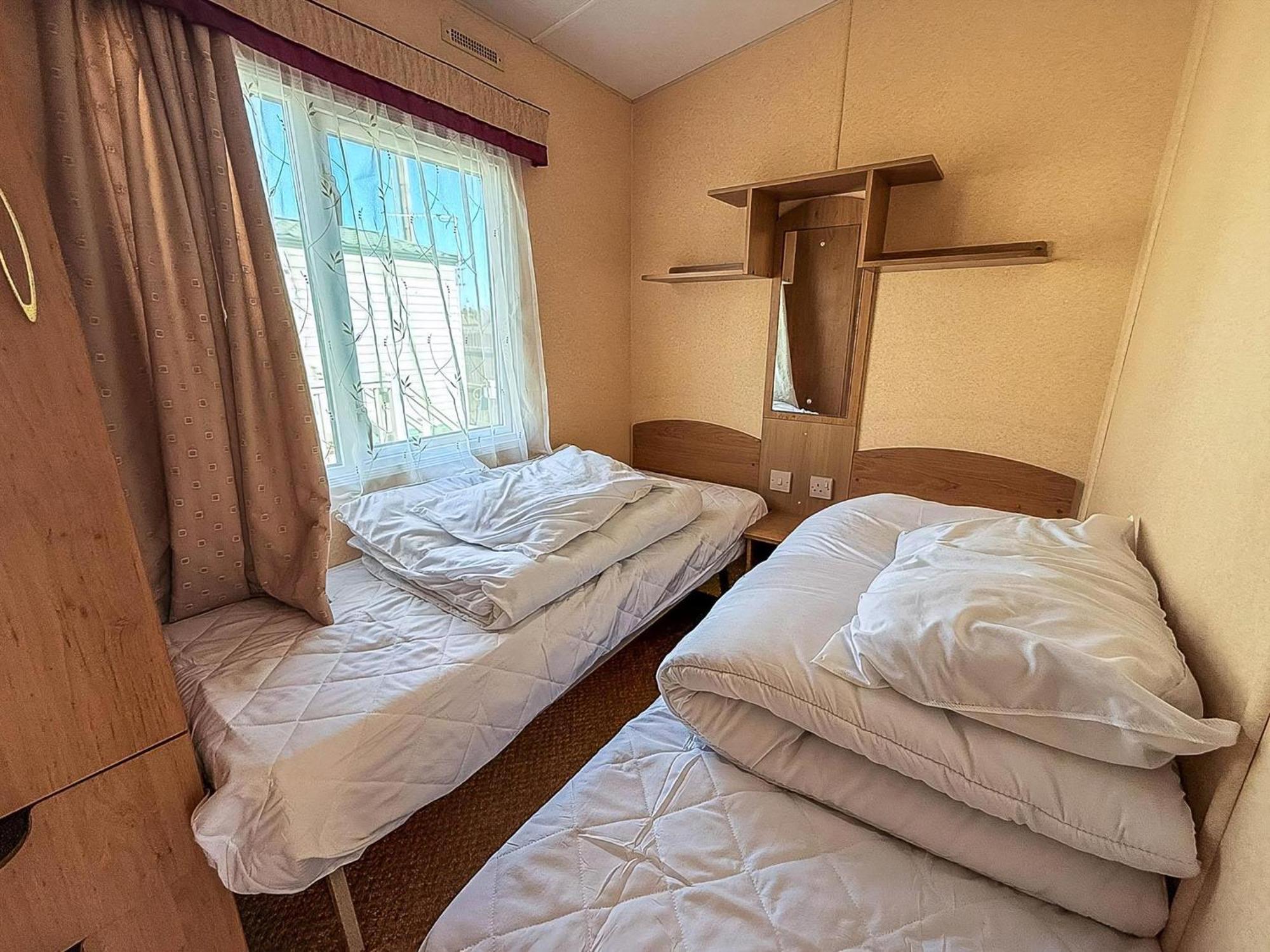 Superb Dog Friendly Caravan With Decking In Hunstanton In Norfolk Ref 13010L Exterior foto