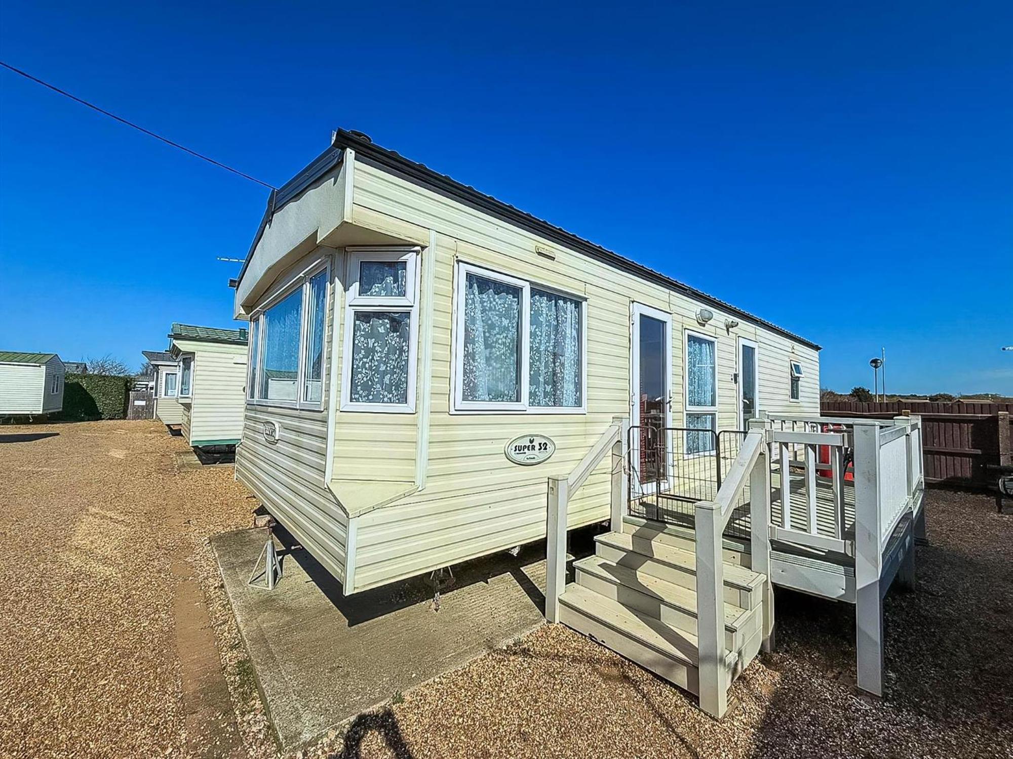 Superb Dog Friendly Caravan With Decking In Hunstanton In Norfolk Ref 13010L Exterior foto